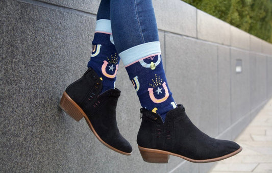 Lucky Horseshoe - Woven Pear