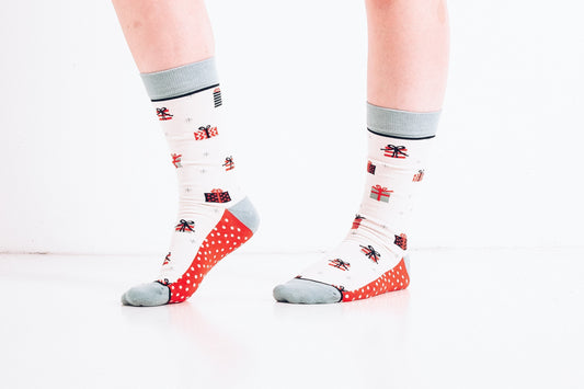 Presents - Woven Pear