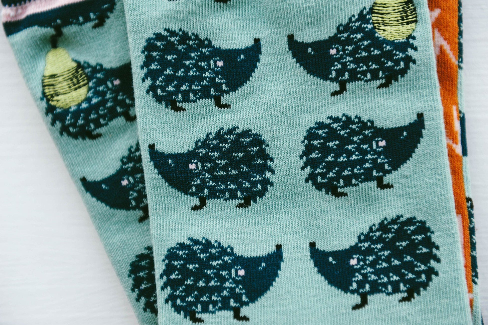 Hedgehog - Woven Pear 