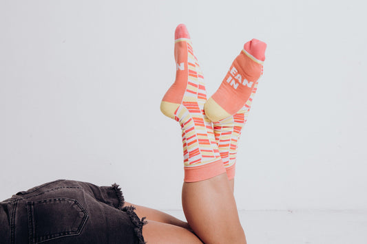 Lean In - Woven Pear 